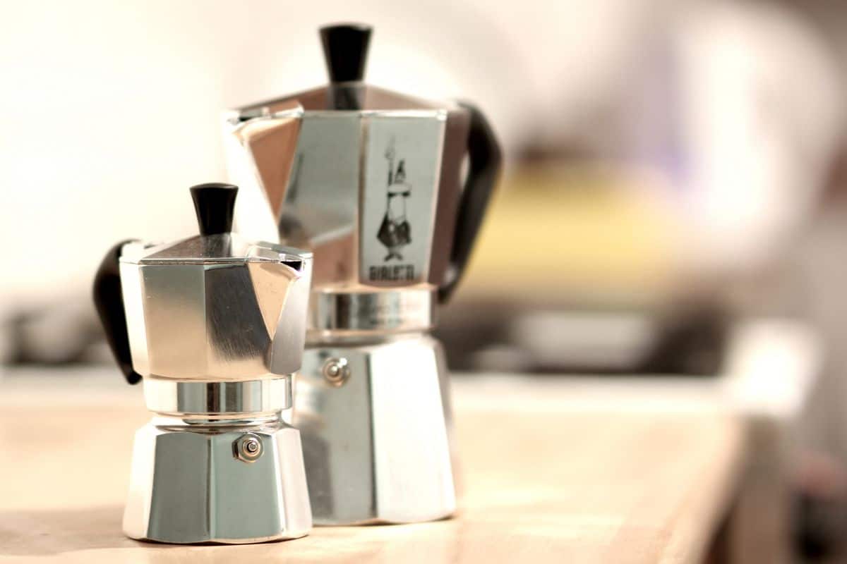 Celý život jste nesprávně čistili kávovar a ani jste o tom nevěděli: takhle se to má dělat