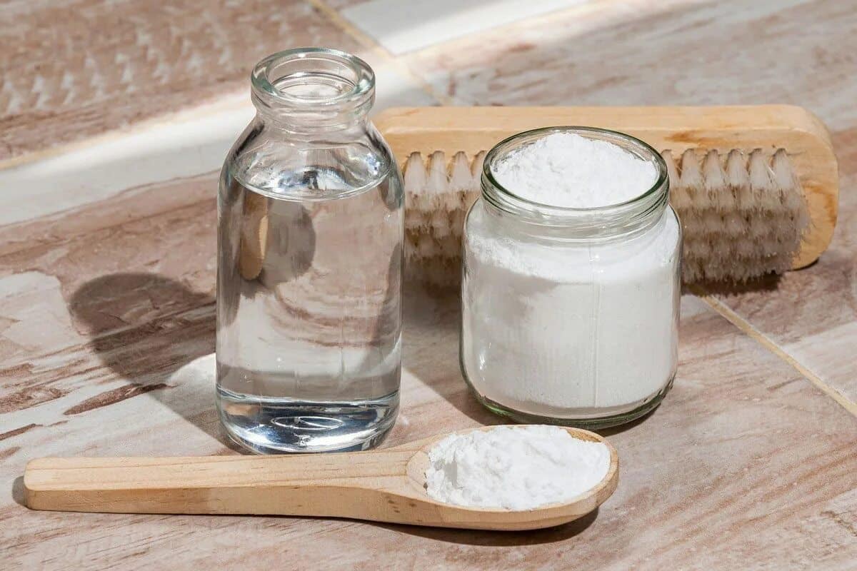 Jak vyčistit kuchyň pomocí jednoduchého domácího prostředku v několika krocích.