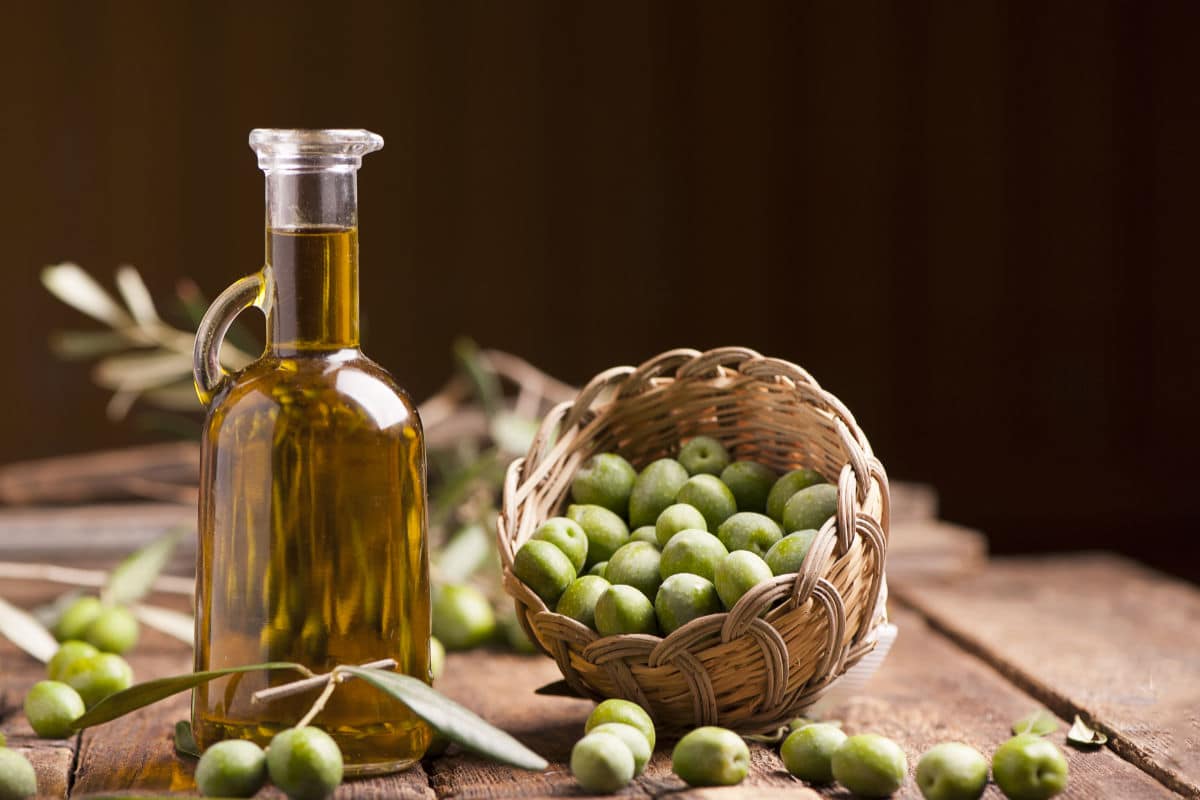 Přidejte lžičku do ranní kávy. Zlepší to koncentraci, zrychlí metabolismus a normalizuje hladinu cukru v krvi.